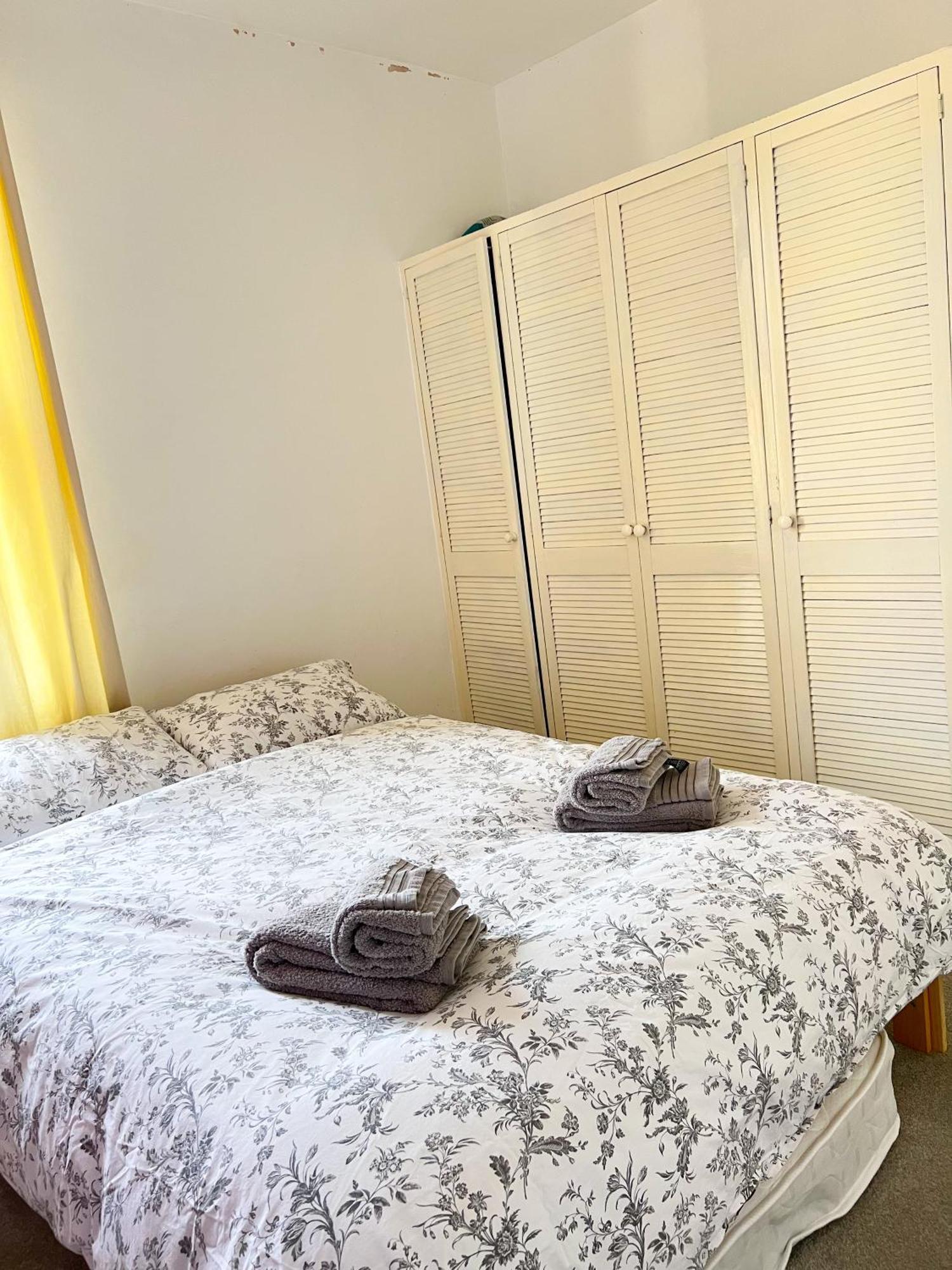 Welcome 2 Bedrooms Flat In Wimbledon Londra Esterno foto